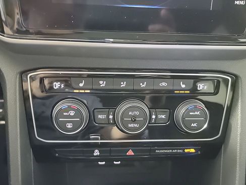 Used 2022 Volkswagen Atlas SEL R-Line image 29