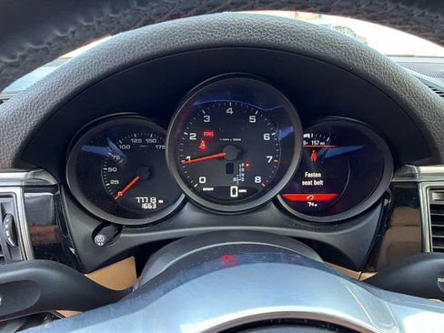 Used 2017 Porsche Macan AWD/4WD image 21