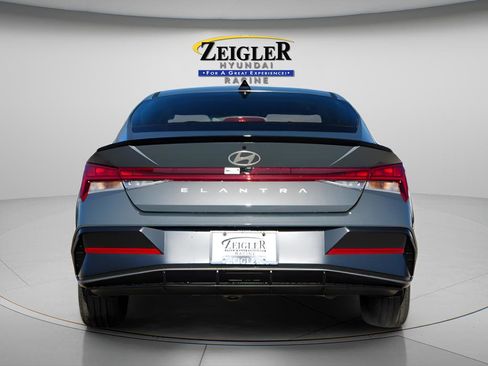 New 2026 Hyundai Elantra SEL Sport Premium FWD image 11