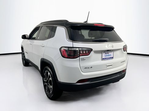Used 2022 Jeep Compass Limited image 7