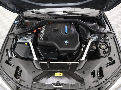 Used 2021 BMW 530e xDrive 530e iPerformance w/ Convenience Package image 30