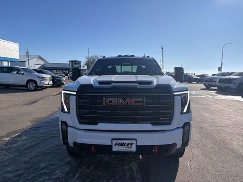 Used 2024 GMC Sierra 3500 AT4 w/ AT4 Premium Plus Package image 3