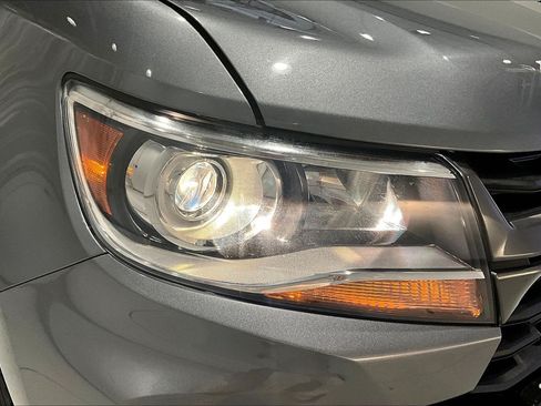 Used 2022 Chevrolet Colorado Z71 AWD/4WD image 34