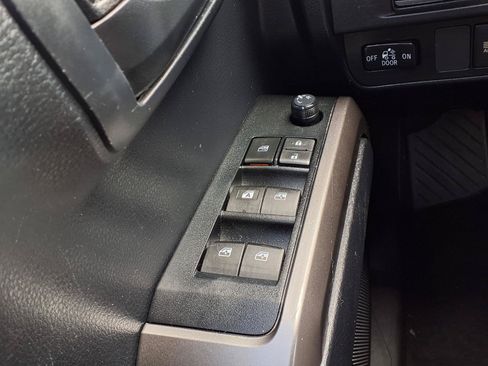 Used 2019 Toyota Tacoma SR5 RWD image 10