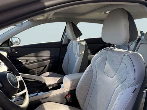 New 2026 Hyundai Elantra Limited image 14