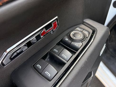 Used 2025 GMC Sierra 1500 AT4 AWD/4WD image 12