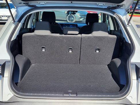 Used 2025 Hyundai Ioniq 5 SE image 29