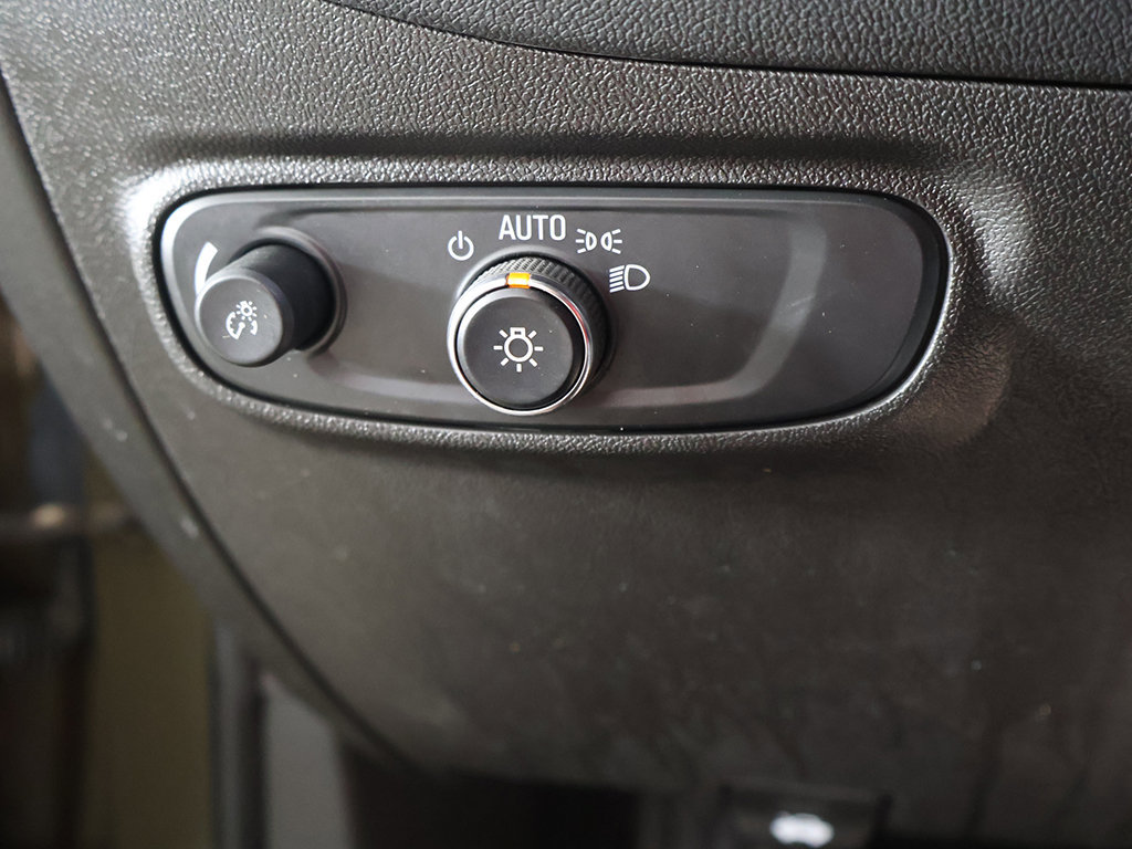 Used 2024 Chevrolet Equinox LT FWD image 37