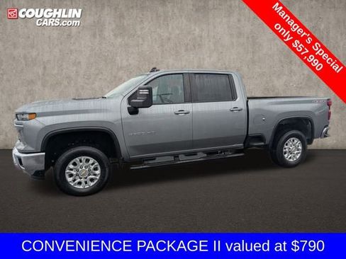 Used 2024 Chevrolet Silverado 3500 LT w/ Convenience Package image 5