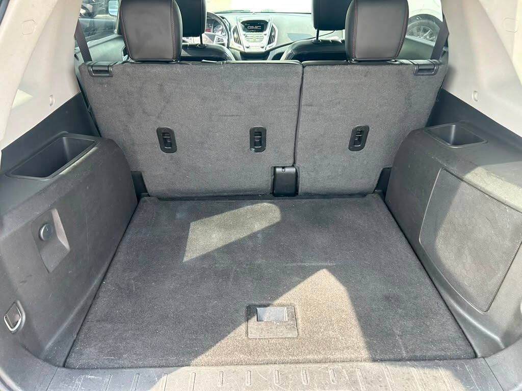 Used 2017 GMC Terrain SLT w/ Open Road Package AWD/4WD image 17