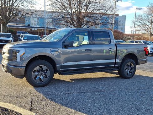 New 2025 Ford F150 Lightning Flash AWD/4WD image 11