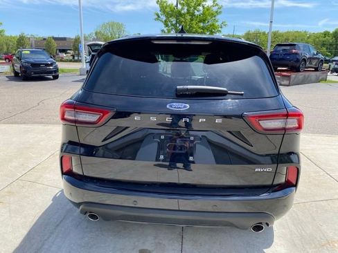 Used 2023 Ford Escape ST-Line w/ Tech Pack #1 AWD/4WD image 4