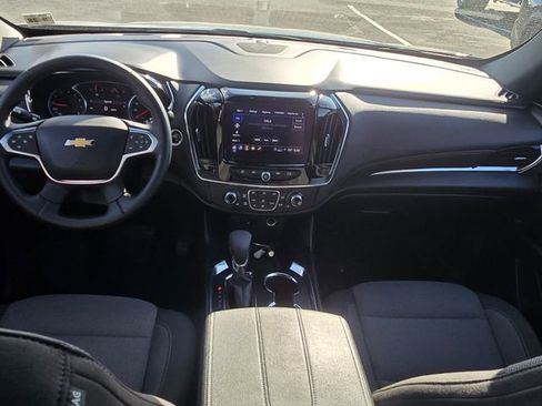 Used 2023 Chevrolet Traverse LT w/ Rear Camera Mirror Package AWD/4WD image 27
