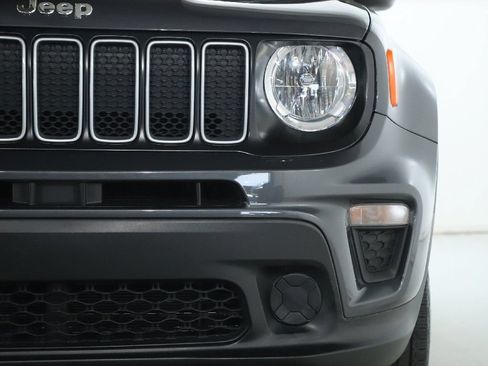 Certified 2023 Jeep Renegade Latitude AWD/4WD image 7