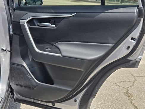 Used 2025 Toyota RAV4 XLE w/ Convenience Package image 26