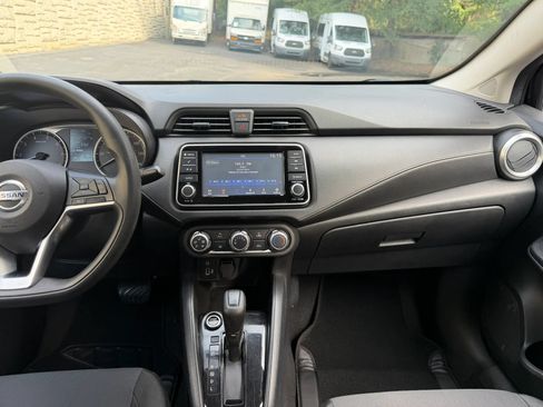 Used 2021 Nissan Versa S FWD image 15