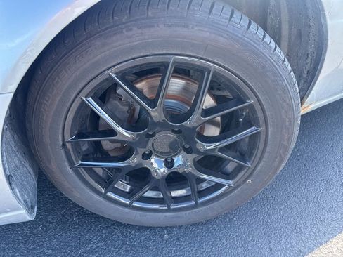 Used 2008 Cadillac DTS Performance FWD image 2