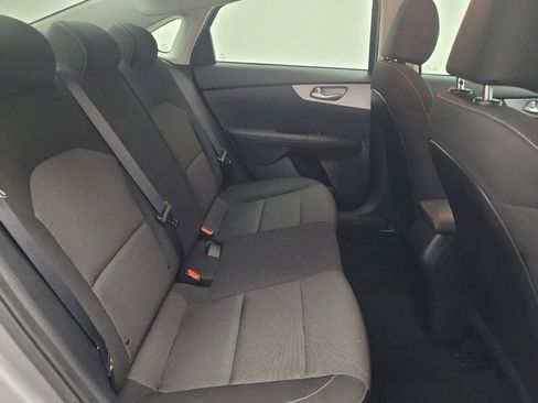 Used 2024 Kia Forte LXS w/ LXS Technology Package FWD image 19