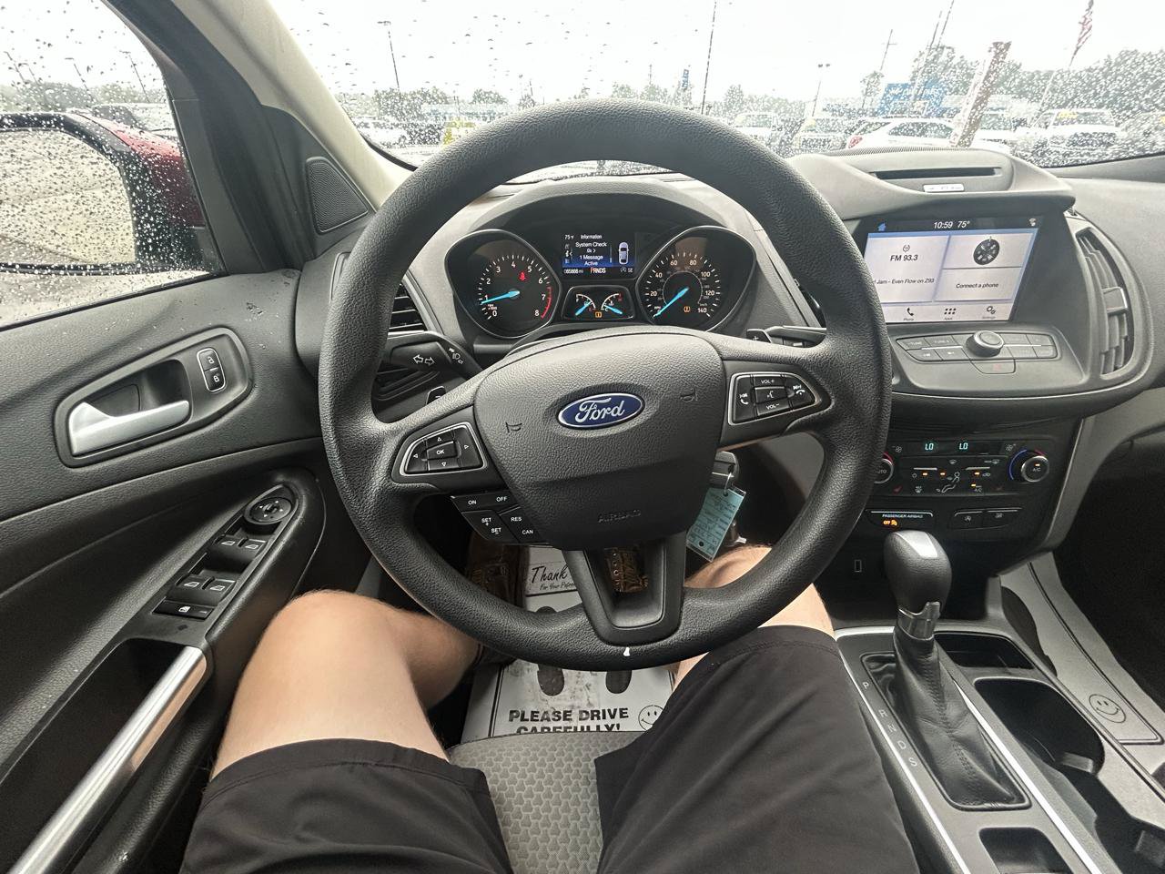 Used 2017 Ford Escape SE w/ Equipment Group 201A FWD image 28
