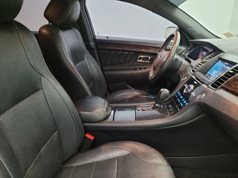 Used 2016 Ford Taurus Limited w/ Equipment Group 301A image 21