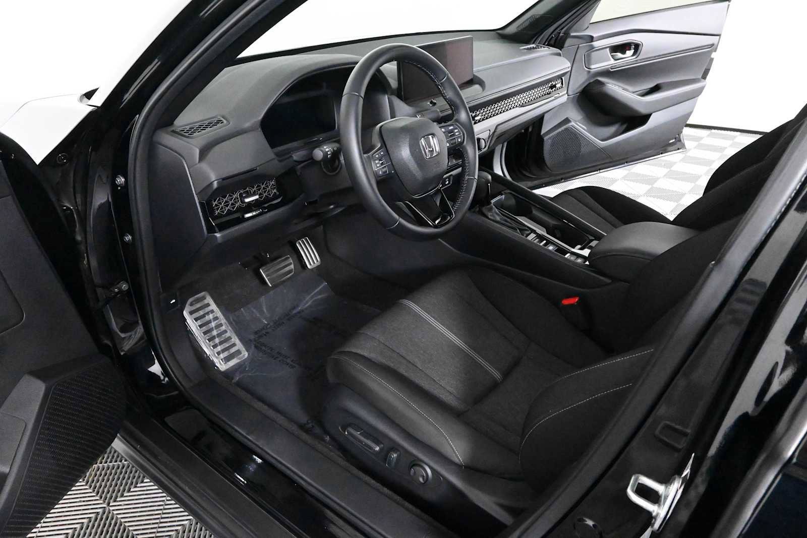 Used 2024 Honda Accord Sport image 16