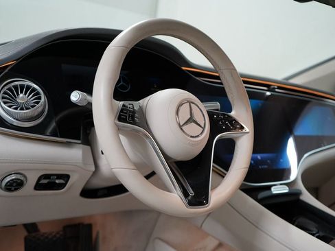 Used 2023 Mercedes-Benz EQS 580 4MATIC Sedan image 13