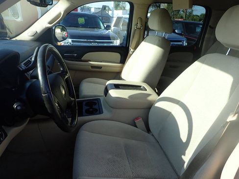 Used 2008 Chevrolet Suburban LT AWD/4WD image 15