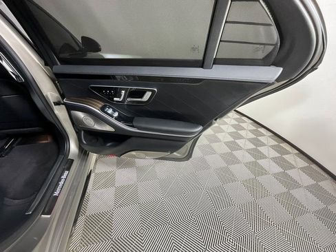 Used 2023 Mercedes-Benz S 500 4MATIC image 25