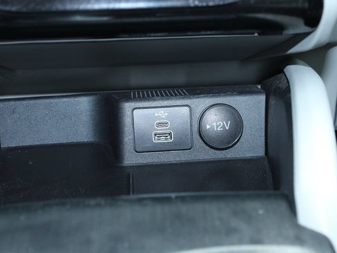 Used 2024 Ford Escape SE FWD image 23