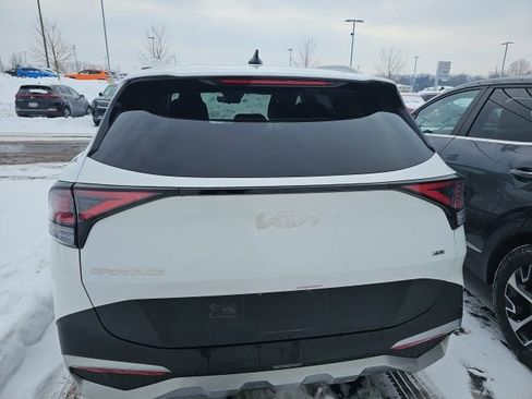 Used 2023 Kia Sportage EX image 5