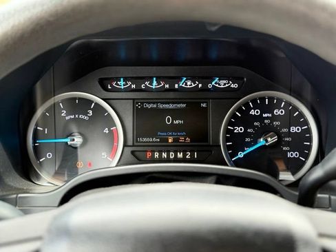 Used 2018 Ford F250 XLT w/ FX4 Off-Road Package AWD/4WD image 11