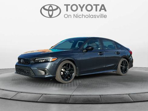 Used 2024 Honda Civic Sport image 1