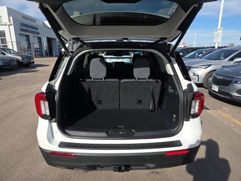 New 2026 Ford Explorer Active image 5