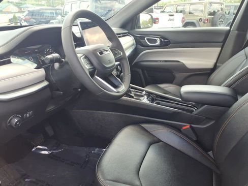 Used 2024 Jeep Compass Limited AWD/4WD image 16