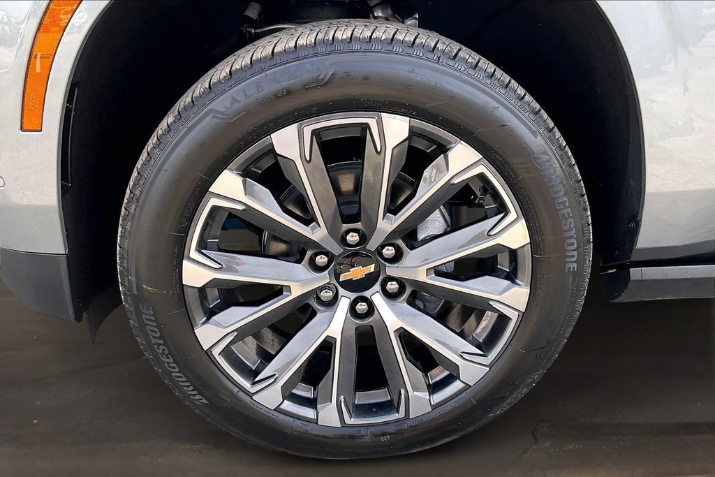 New 2026 Chevrolet Tahoe High Country AWD/4WD image 13