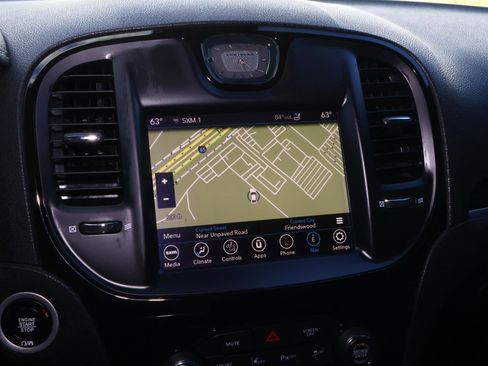 Used 2023 Chrysler 300 S w/ Comfort Group RWD image 24