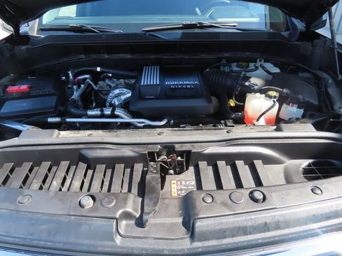 Used 2022 Chevrolet Silverado 1500 LT w/ Diesel Off-Road Package AWD/4WD image 12