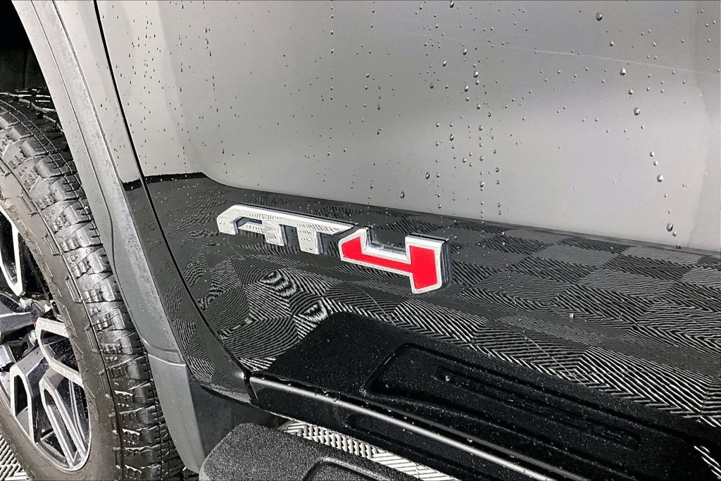 Used 2026 GMC Sierra 1500 AT4 w/ AT4 Premium Package AWD/4WD image 24