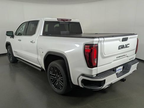 Used 2022 GMC Sierra 1500 Denali Ultimate AWD/4WD image 6