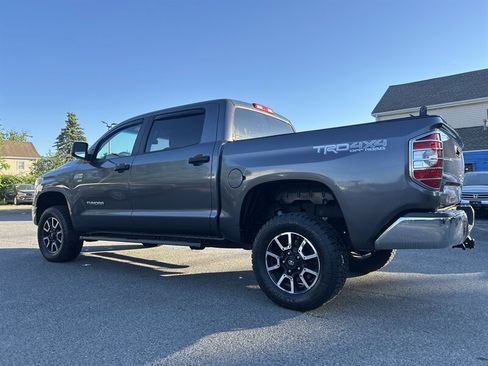 Used 2015 Toyota Tundra SR5 w/ TRD Off Road Package AWD/4WD image 4