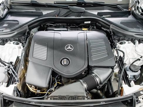 Used 2025 Mercedes-Benz GLC 300 image 27