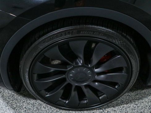 Used 2022 Tesla Model Y Performance AWD/4WD image 11