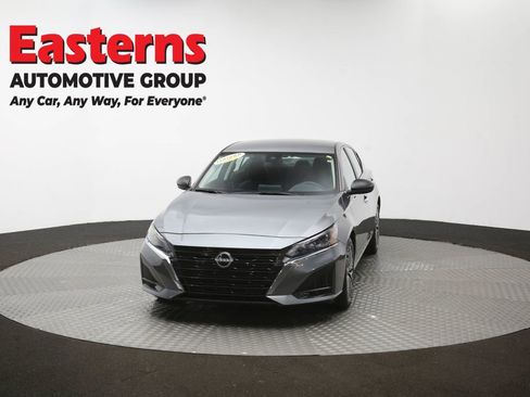 Used 2025 Nissan Altima 2.5 SV FWD image 53