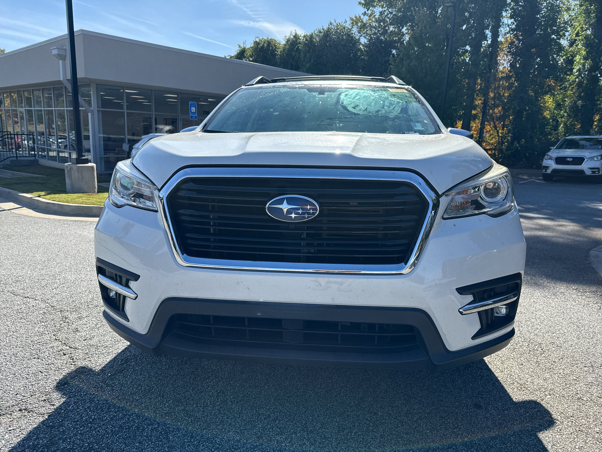 Used 2019 Subaru Ascent Touring AWD/4WD image 2