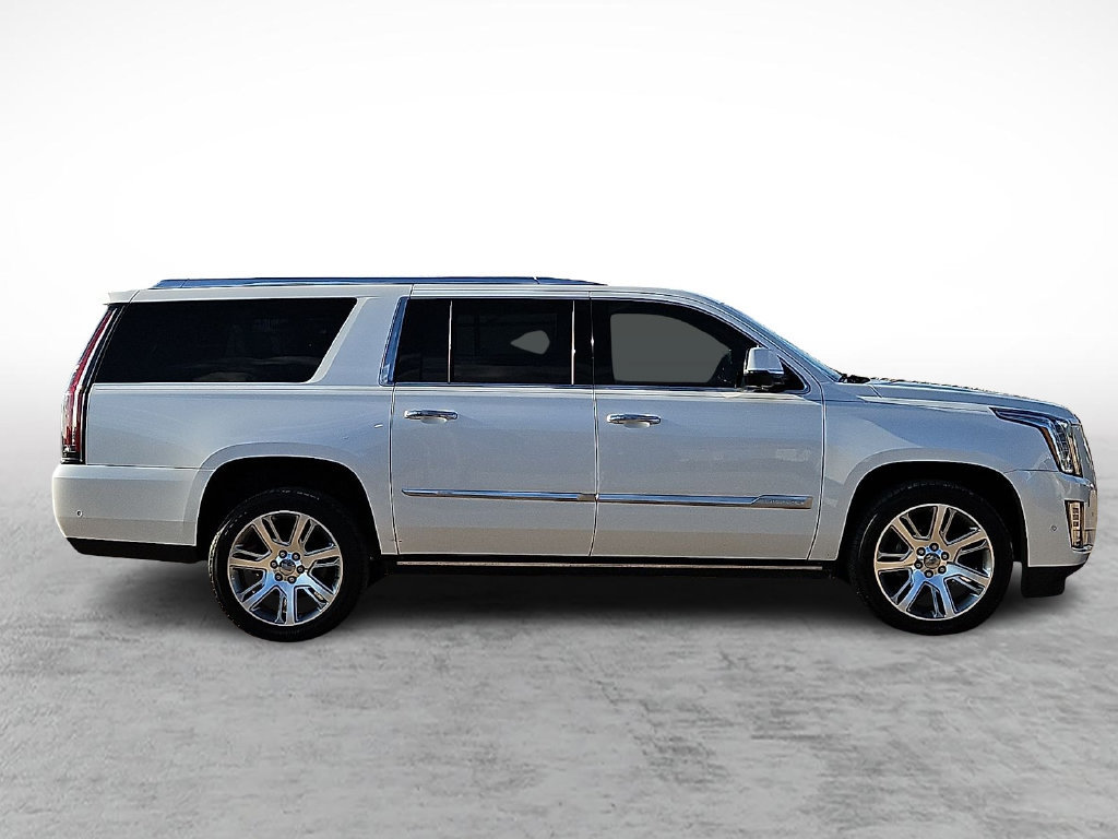 Used 2018 Cadillac Escalade ESV Premium Luxury AWD/4WD image 12
