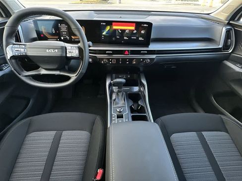 New 2026 Kia Sorento LX image 24
