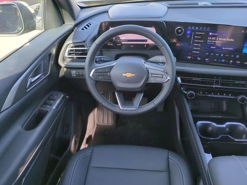 New 2026 Chevrolet Traverse LT image 16