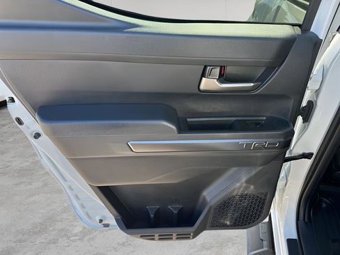 Used 2024 Toyota Tacoma TRD Sport image 17