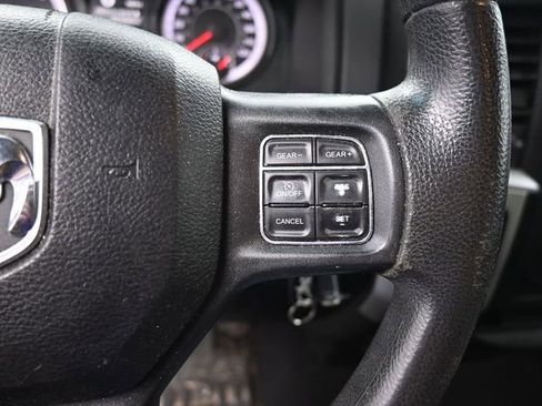 Used 2019 RAM 1500 Classic SLT image 25