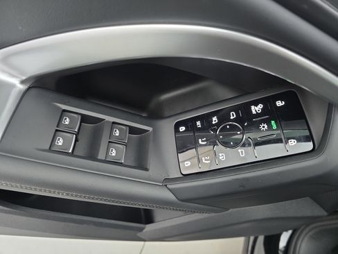 Used 2025 Audi Q5 Premium Plus image 27